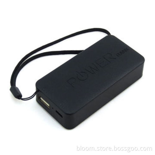 5,200mAh Gift Power Bank, w/5V/2A Output and Flashlight, CE/FCC/RoHS-marked, 100% Full Capacity
